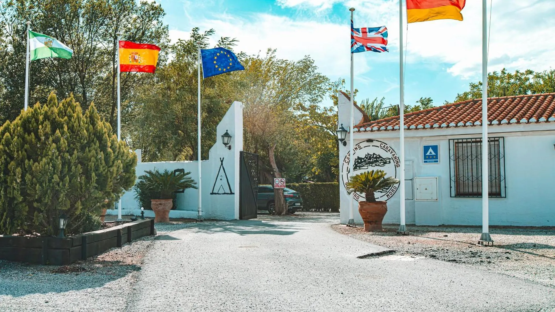 Camping & Bungalows Suspiro Del Moro Otura 2*,  Španělsko